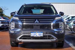 2025 Mitsubishi Outlander LS