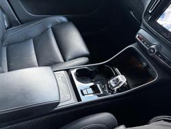 2023 Volvo XC40 Ultimate B4 Dark