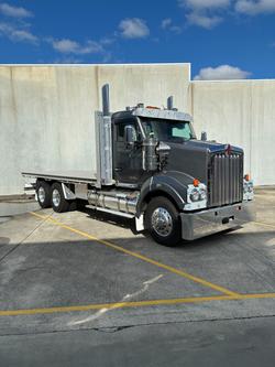 2025 Kenworth T610SAR T610SAR