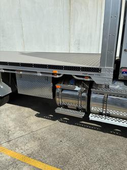 2025 Kenworth T610SAR T610SAR