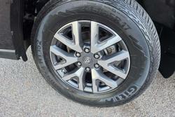 2022 LDV T60 Max PRO SK8C MY23 4X4 Dual Range Metal Black