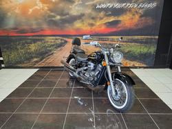 2017 Suzuki VL800T (BOULEVARD C50T) BLACK