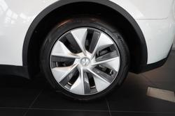 2023 Tesla Model Y Rear-Wheel Drive