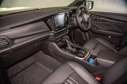 2026 Isuzu MU-X LS-T