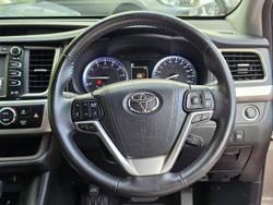 2017 Toyota Kluger Grande