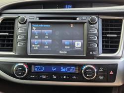 2017 Toyota Kluger Grande