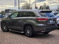 2017 Toyota Kluger Grande