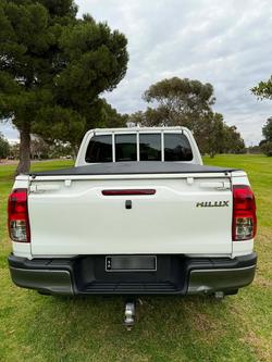 2022 Toyota Hilux SR