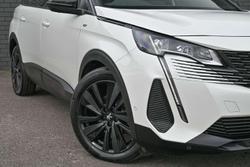 2022 Peugeot 5008 GT Sport