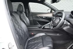 2022 Peugeot 5008 GT Sport