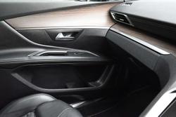 2022 Peugeot 5008 GT Sport