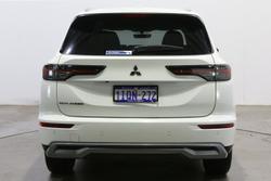 2025 Mitsubishi Outlander LS