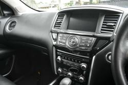 2018 Nissan Pathfinder ST-L