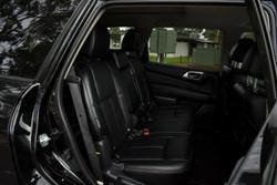2018 Nissan Pathfinder ST-L