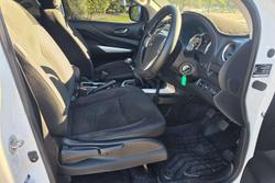 2018 Nissan Navara ST Black Edition D23 Series 3 4X4 Dual Range Polar White