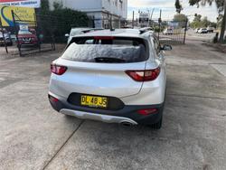 2024 KIA STONIC S