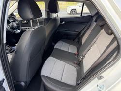 2024 KIA STONIC S