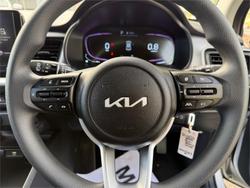 2024 KIA STONIC S