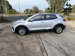 2024 KIA STONIC S