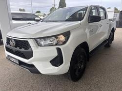 2025 Toyota Hilux