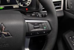 2025 Mitsubishi Outlander PHEV Exceed