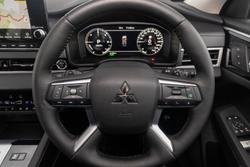 2025 Mitsubishi Outlander PHEV Exceed