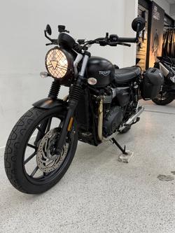 2018 Triumph STREET TWIN Black