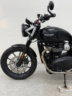2018 Triumph STREET TWIN Black