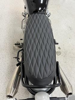 2021 Royal Enfield INTERCEPTOR 650 CLASSIC VENTURA BLUE E5