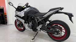 2024 Suzuki 2024 Suzuzki 800CC GSX800FR GSX-8R Silver