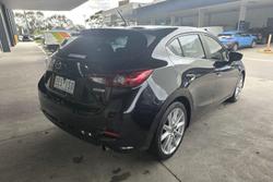 2018 Mazda 3 SP25
