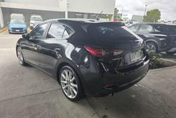 2018 Mazda 3 SP25