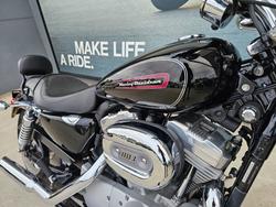 2010 HARLEY-DAVIDSON XL883C SPORTSTER CUSTOM Black