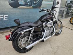 2010 HARLEY-DAVIDSON XL883C SPORTSTER CUSTOM Black