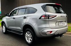 2022 Isuzu MU-X LS-M