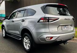 2022 Isuzu MU-X LS-M