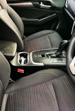 2022 Isuzu MU-X LS-M