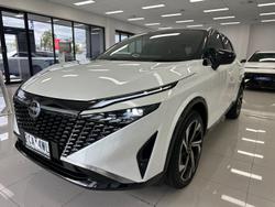 2025 Nissan QASHQAI Ti-L J12 MY25 Pearl White with Onyx Black Roof