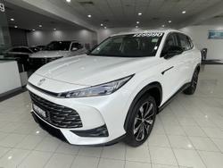 2024 MG HS Excite