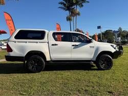 2017 Toyota Hilux SR