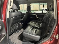 2017 Toyota Landcruiser VX