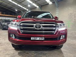 2017 Toyota Landcruiser VX VDJ200R 4X4 Dual Range Merlot Red