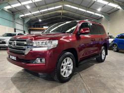 2017 Toyota Landcruiser VX VDJ200R 4X4 Dual Range Merlot Red