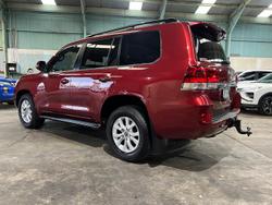 2017 Toyota Landcruiser VX VDJ200R 4X4 Dual Range Merlot Red