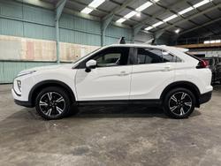 2022 Mitsubishi Eclipse Cross ES