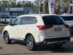 2016 Mitsubishi Outlander LS