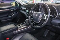 2023 Toyota Kluger Grande
