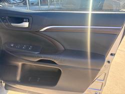 2016 Toyota Kluger Grande