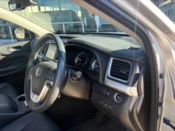 2016 Toyota Kluger Grande