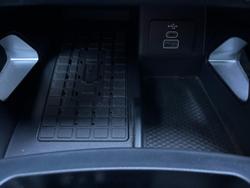 2023 Ford Everest Platinum